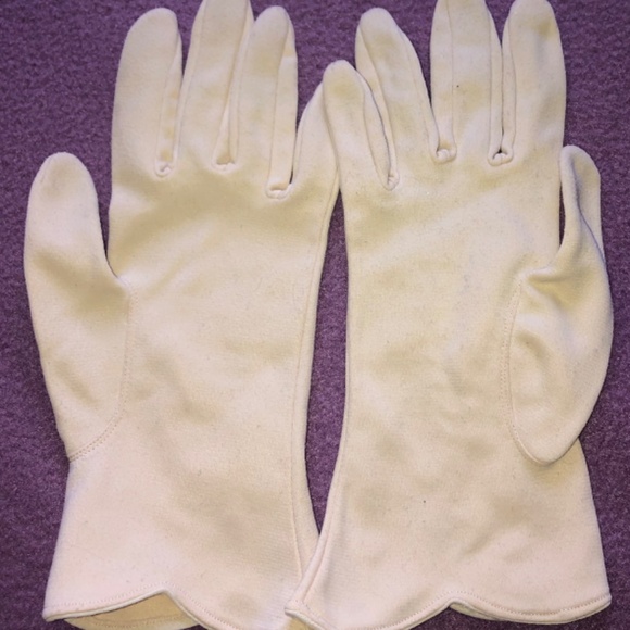 Vintage Cream Evening Gloves for Women - Picture 5 of 8